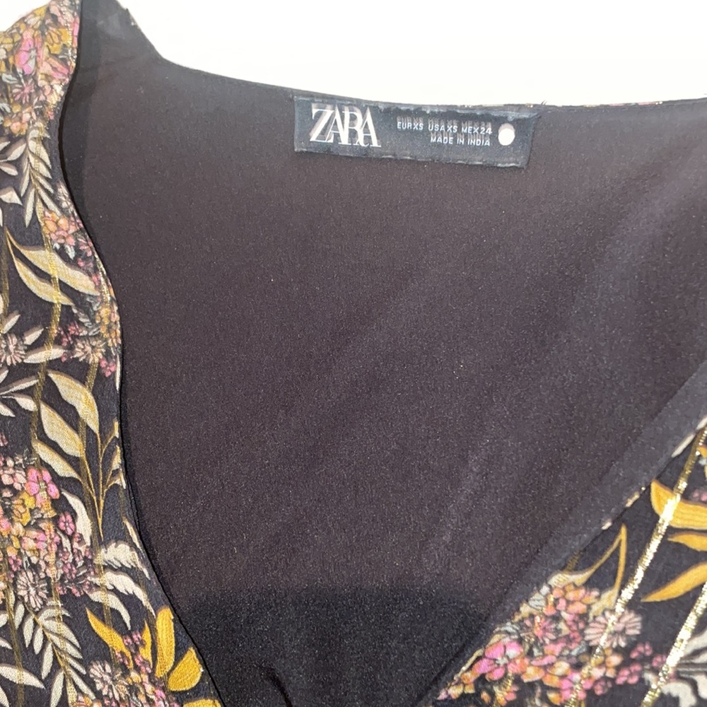 Zara Top & Skirt Set - Picture 6 of 7